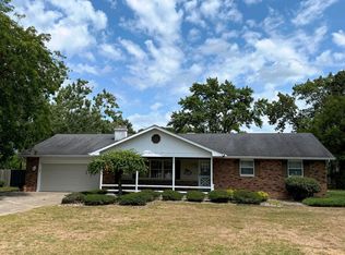 1805 Ironwood St SW, Demotte, IN 46310