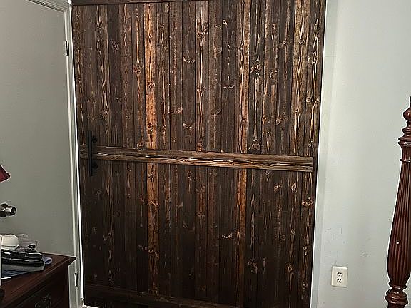 4th image of 1817 N Rhodes St #4-257