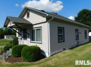 1207 Burgess Ave, Johnston City, IL 62951