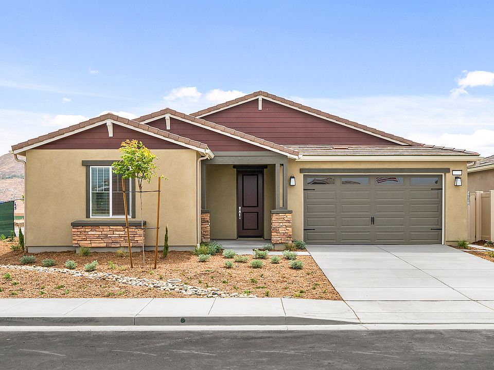 The Mingus is a spacious single story home.