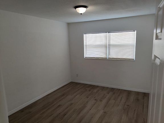 3rd image of 245 - 247 38TH AVENUE SE