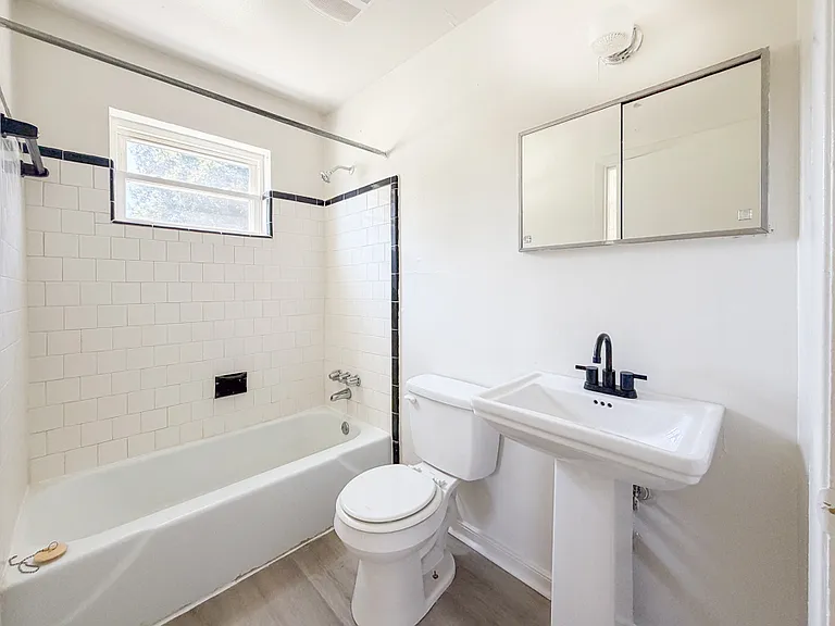 7800 Maris Rd #7811 — Photo 12