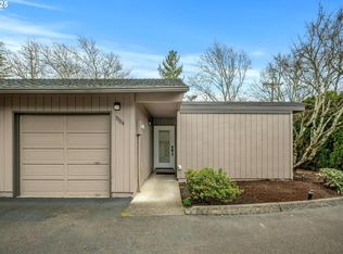 7904 SW Scholls Ferry Rd, Beaverton, OR 97008