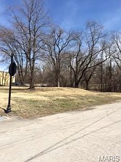 Vacant lot at corner of N 2nd Street and Howard Street.