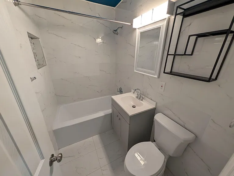 1629 NW 5th Ave — Photo 24