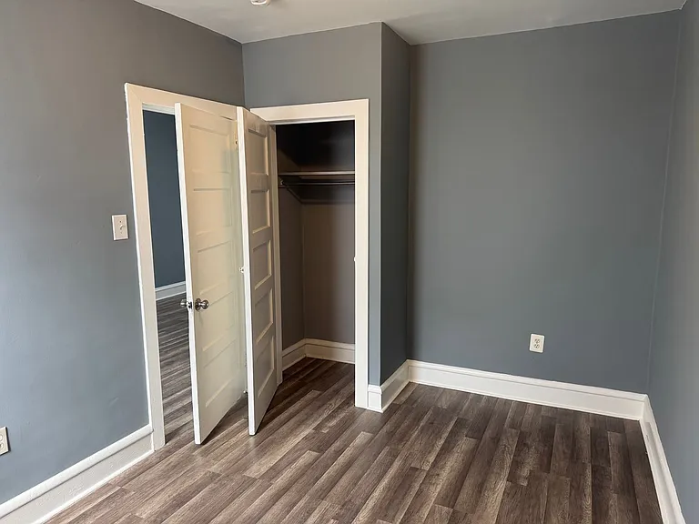 2 Walnut Street — Photo 14