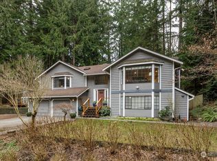 18011 76th Ave W, Edmonds, WA 98026