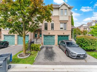 1050 Bristol Rd W #108, Mississauga, ON L5V 2E8