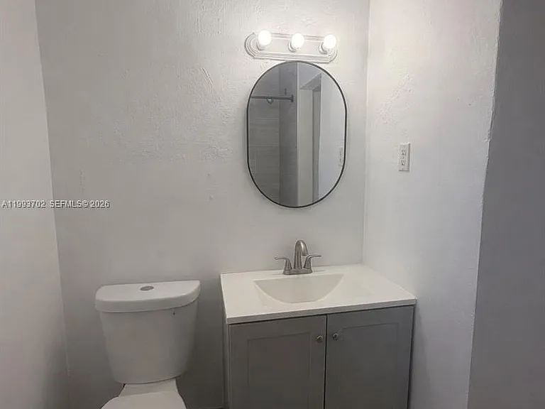 1538 NW 66th St — Photo 7