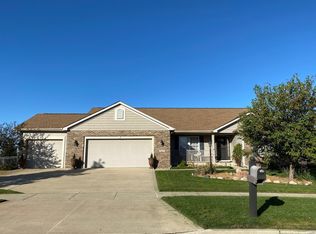 1605 Sandcherry Ct, Champaign, IL
