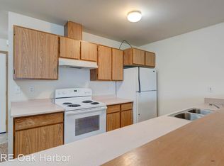 34 N Oak Harbor St APT A3, Oak Harbor, WA 98277