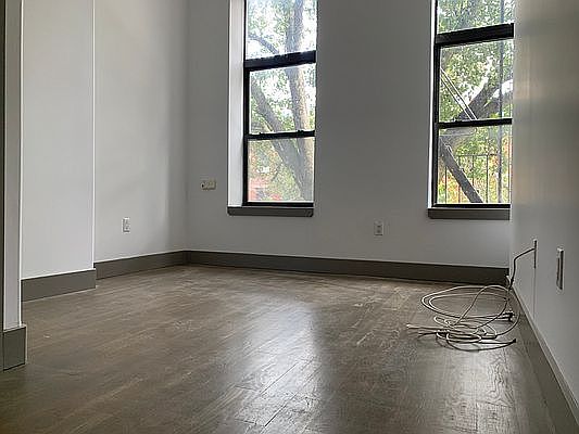 1st image of 200 Columbia St APT 2A