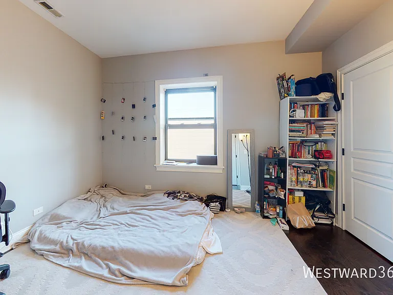 933 W Agatite Ave #3S — Photo 5