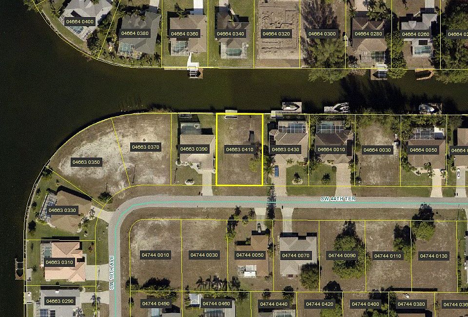 1st image of 1725 SW 44th Ter