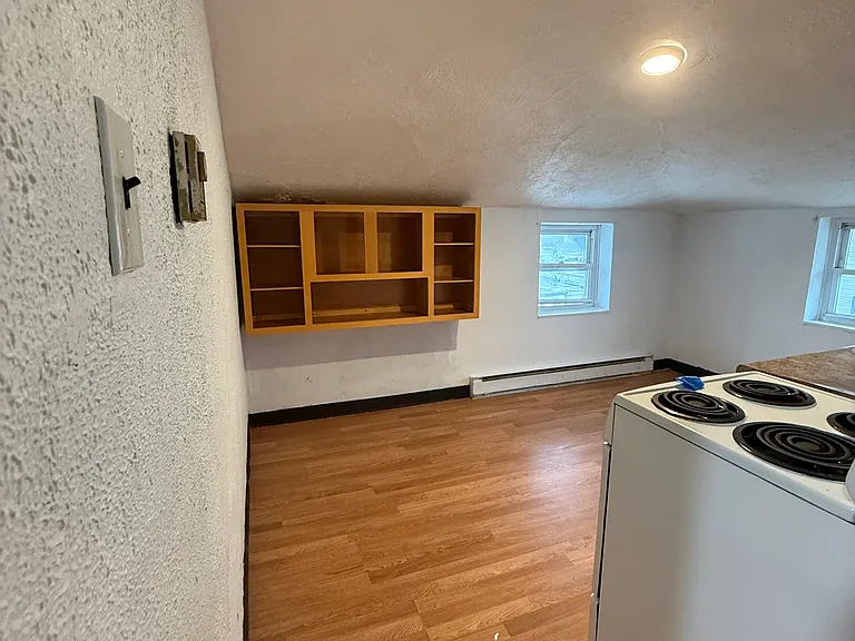 2027 E Madison St #3 — Photo 2