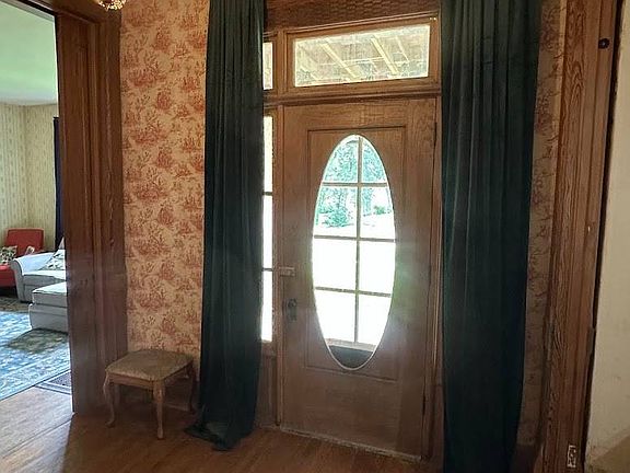 5th image of 635 Olive Ave