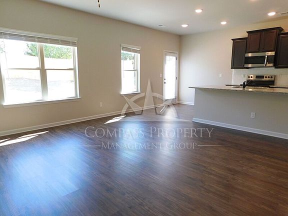 5th image of 1002 McConaughy Ct