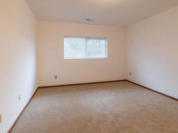 3rd image of 4971 Meadow Run Dr