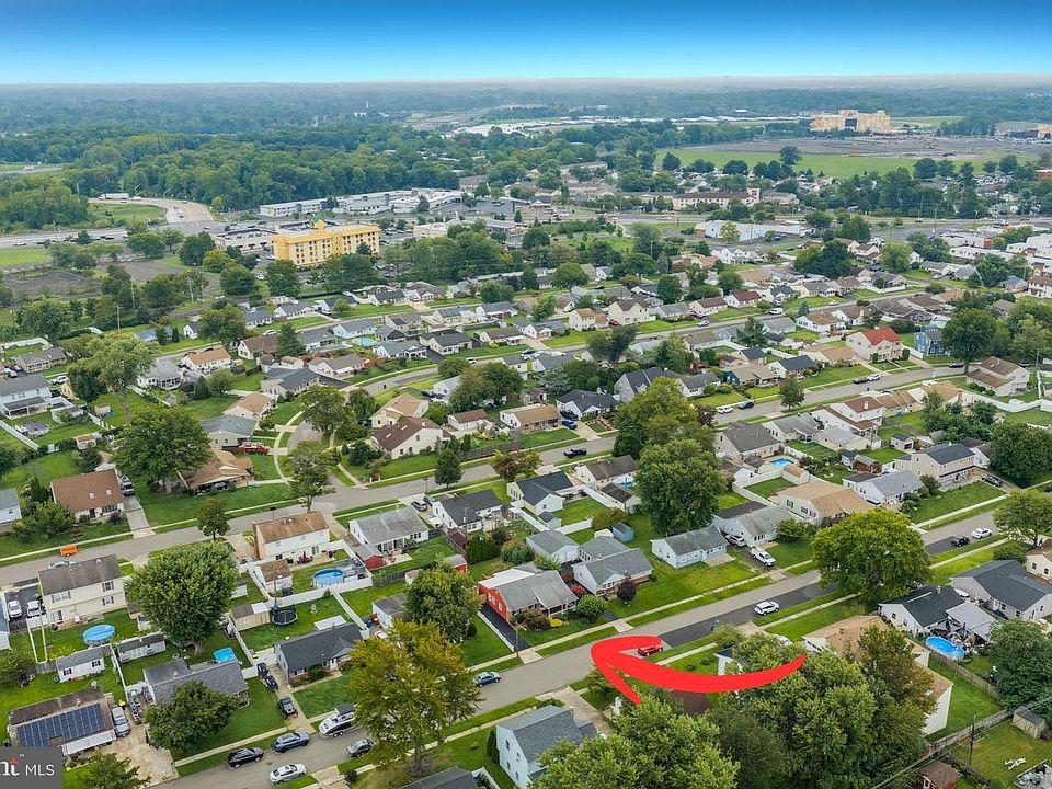 1st image of 3749 Kingston Way