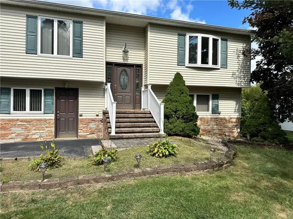 352 Shelly Road, New Windsor, NY 12553