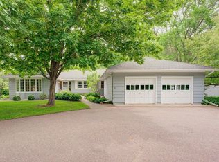 120 Chevy Chase Dr, Wayzata, MN 55391