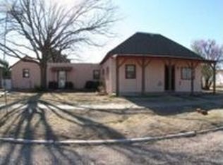 418 N 3rd St, Melrose, NM 88124