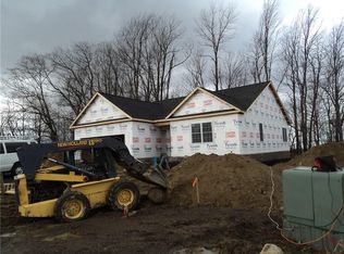 6852 Heather Trl, Erie, PA 16510