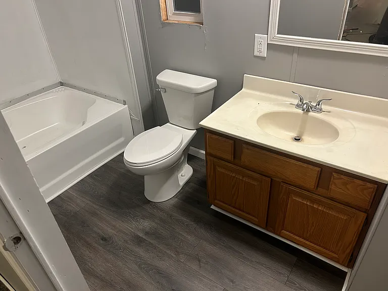 470 Jones Rd #18 — Photo 16