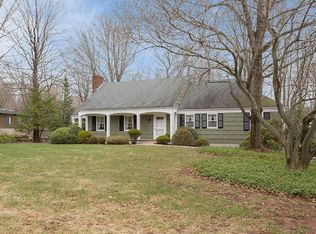 1062 Mayflower Ct, Martinsville, NJ 08836