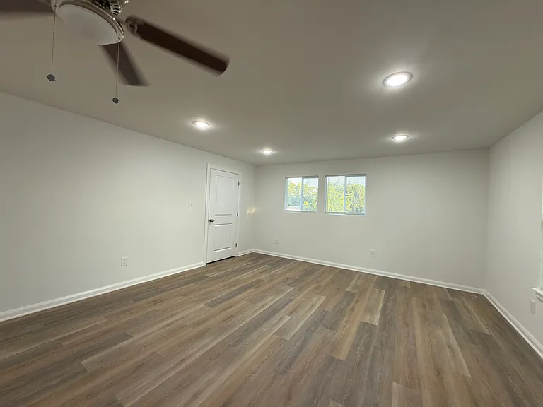 1025 E Hobson Ave #B — Photo 11