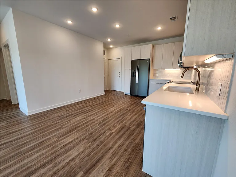 4802 S Congress Ave #208 — Photo 4