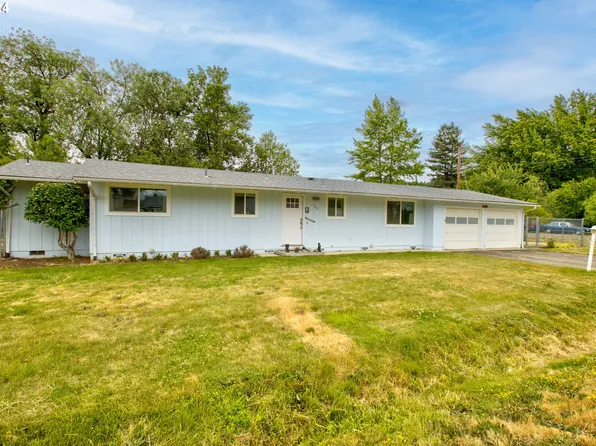 167 Sherwood Dr, Sutherlin, OR 97479