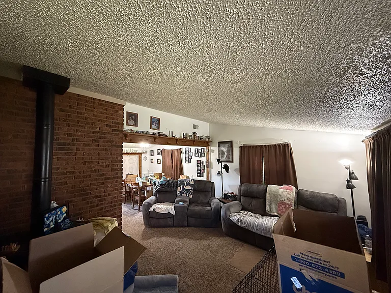 820 Forest Dr — Photo 2