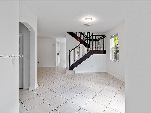 3rd image of 10918 NW 79th St