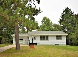 1402 Fraser Dr, Grand Rapids, MN 55744