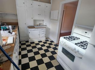 1206 Simpson St APT 3, Evanston, IL 60201