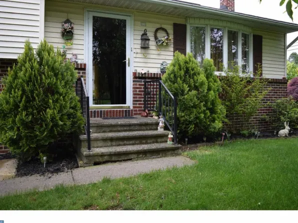 433 Cassidy Ct, Blandon, PA 19510