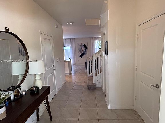 5th image of 10072 SW 231st Ln