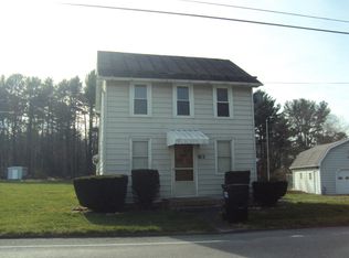 1726 Long Run Rd, Mill Hall, PA 17751