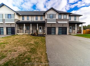 44 Lahey Cres, Penetanguishene, ON L9M0W1