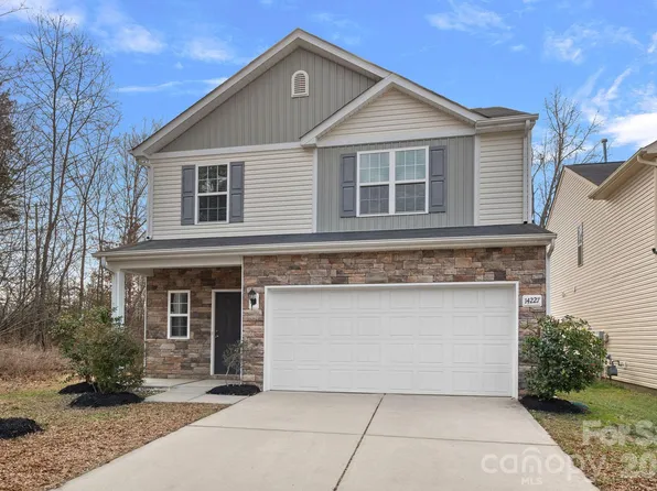 14227 Drake Watch Ln, Charlotte, NC 28262
