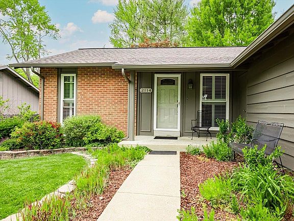 3rd image of 2114 Cherrycove Ct