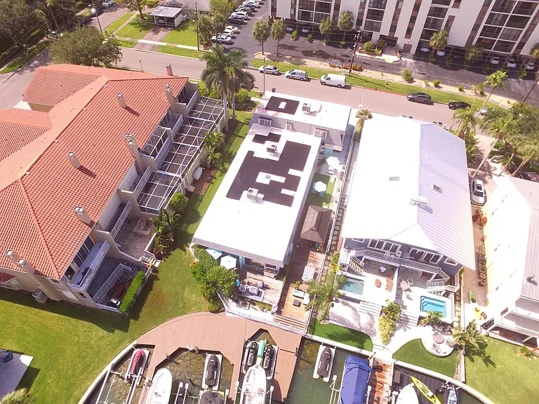 252 Dolphin Point #C — Photo 9