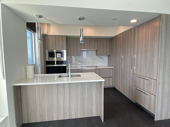 2nd image of 1 Concord Cityplace Way #5505