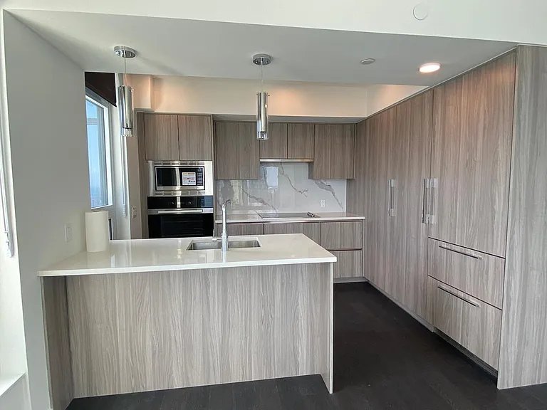 1 Concord Cityplace Way #5505 — Photo 2