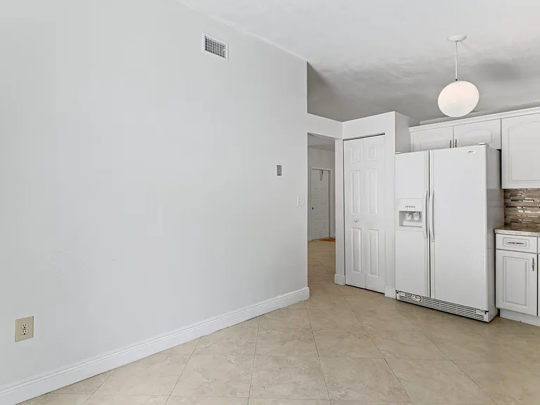 13945 Langley Pl — Photo 19