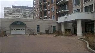 2nd image of 750 Pearson St #1-405