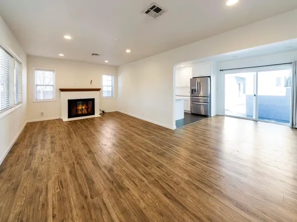 11613 Haynes St, North Hollywood, CA 91606