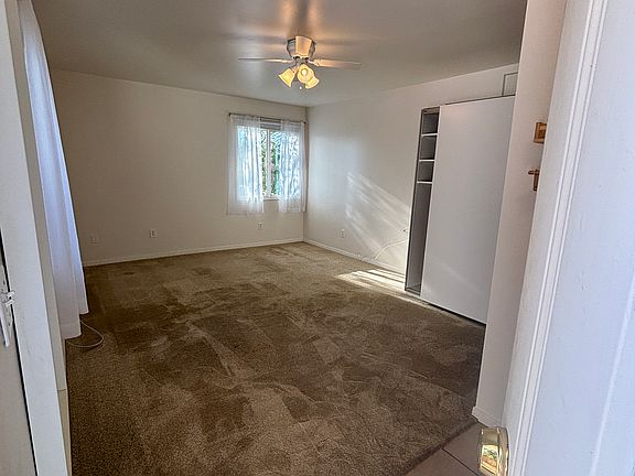 4th image of 3340 Woodbend Dr #B