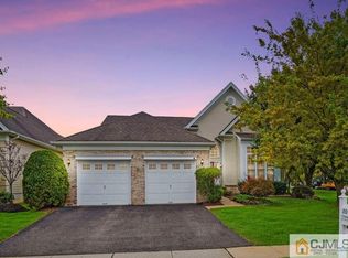 20 Crenshaw Ct, Monroe Township, NJ 08831